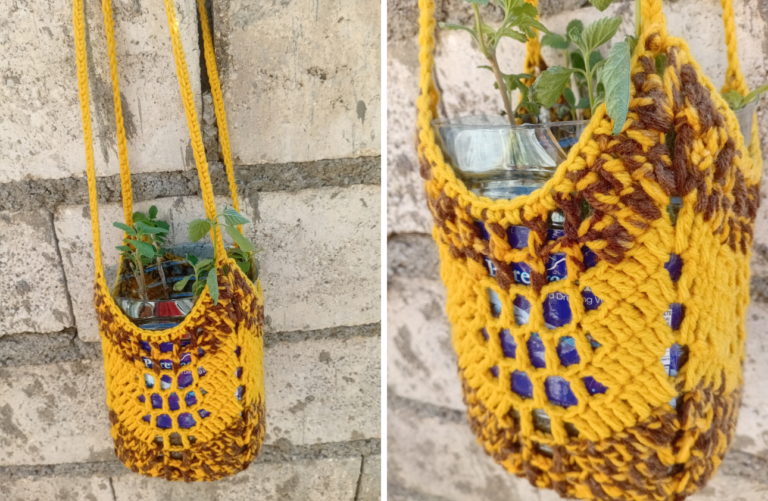 Crochet hanger